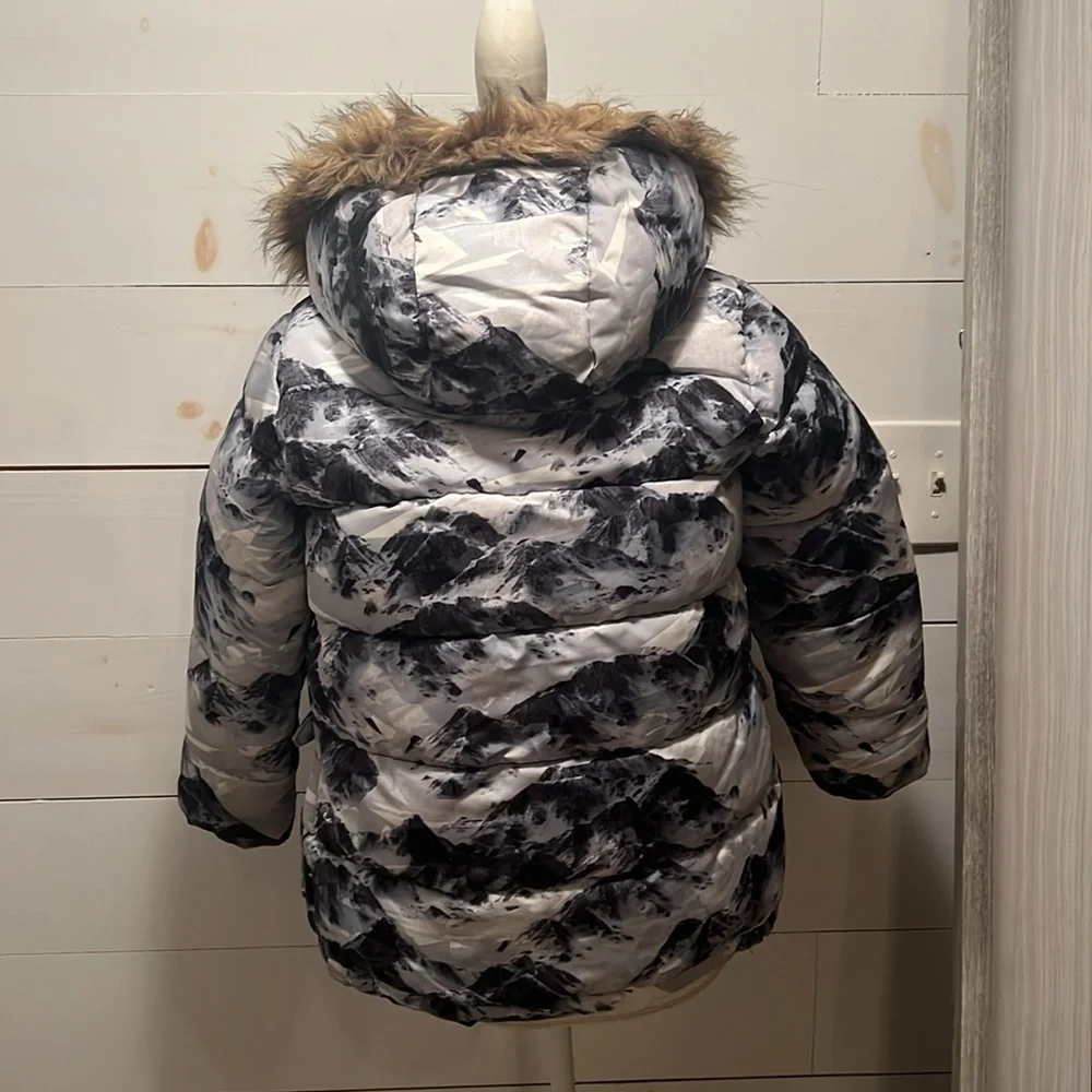 The children’s place winter boys coat w mountains and fake fur